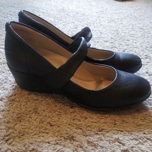 Hush Puppies Black mary jane